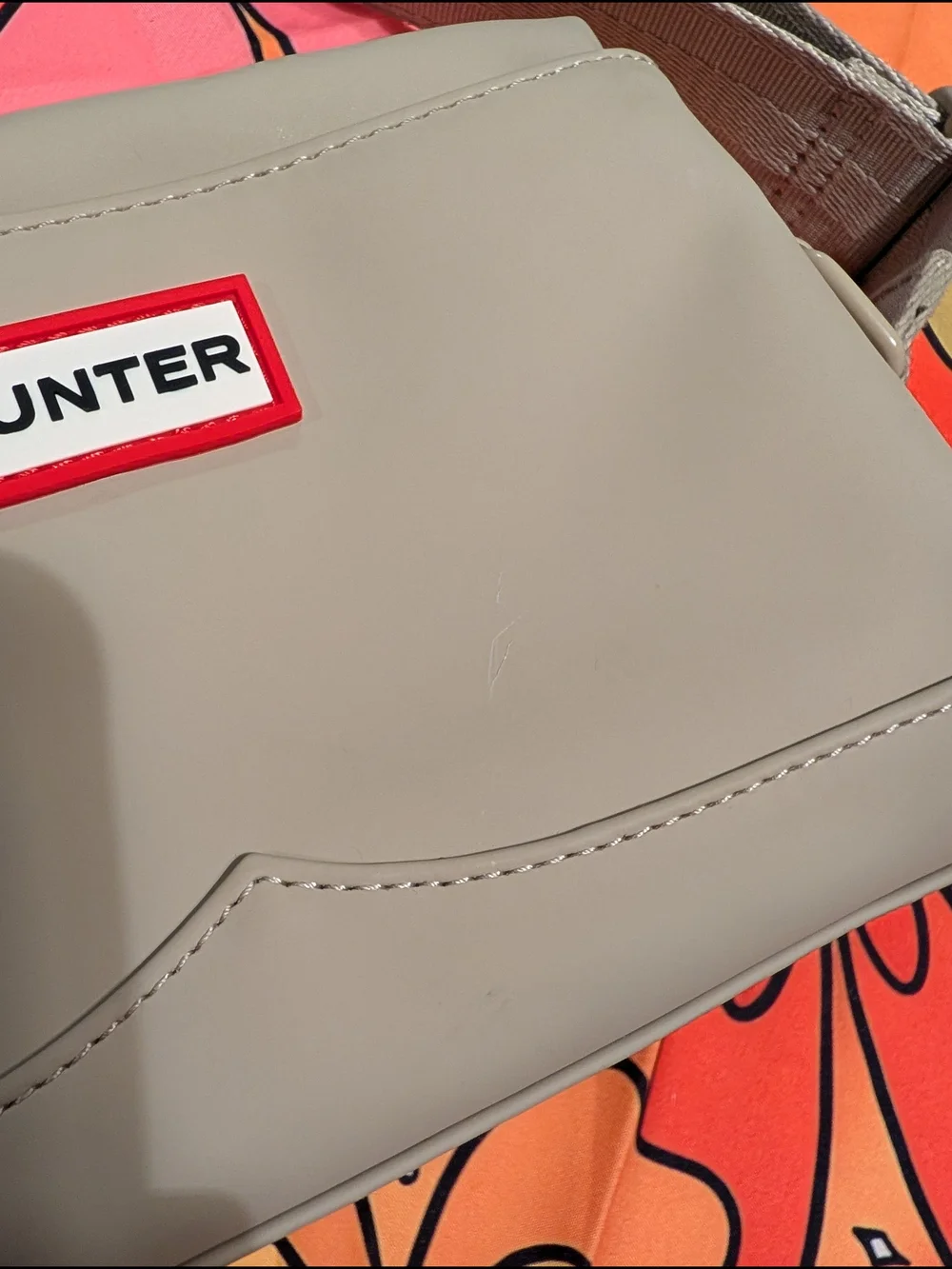 HUNTER Beige Crossbody Bag - Sleek Everyday Shoulder Bag